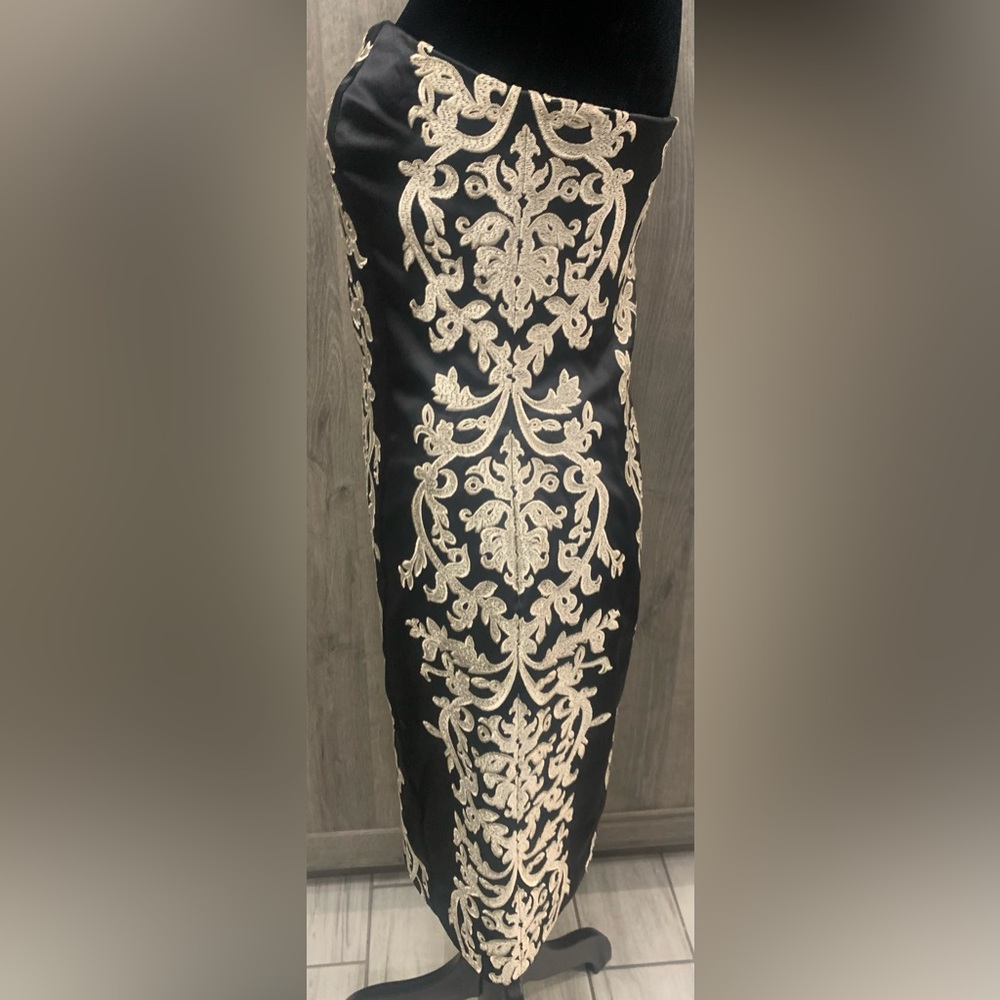Vintage White House Black Market Embroidered Strapless Dress Women's Size 0 - Picture 4 of 10